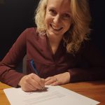 uitgeefcontract tekenen